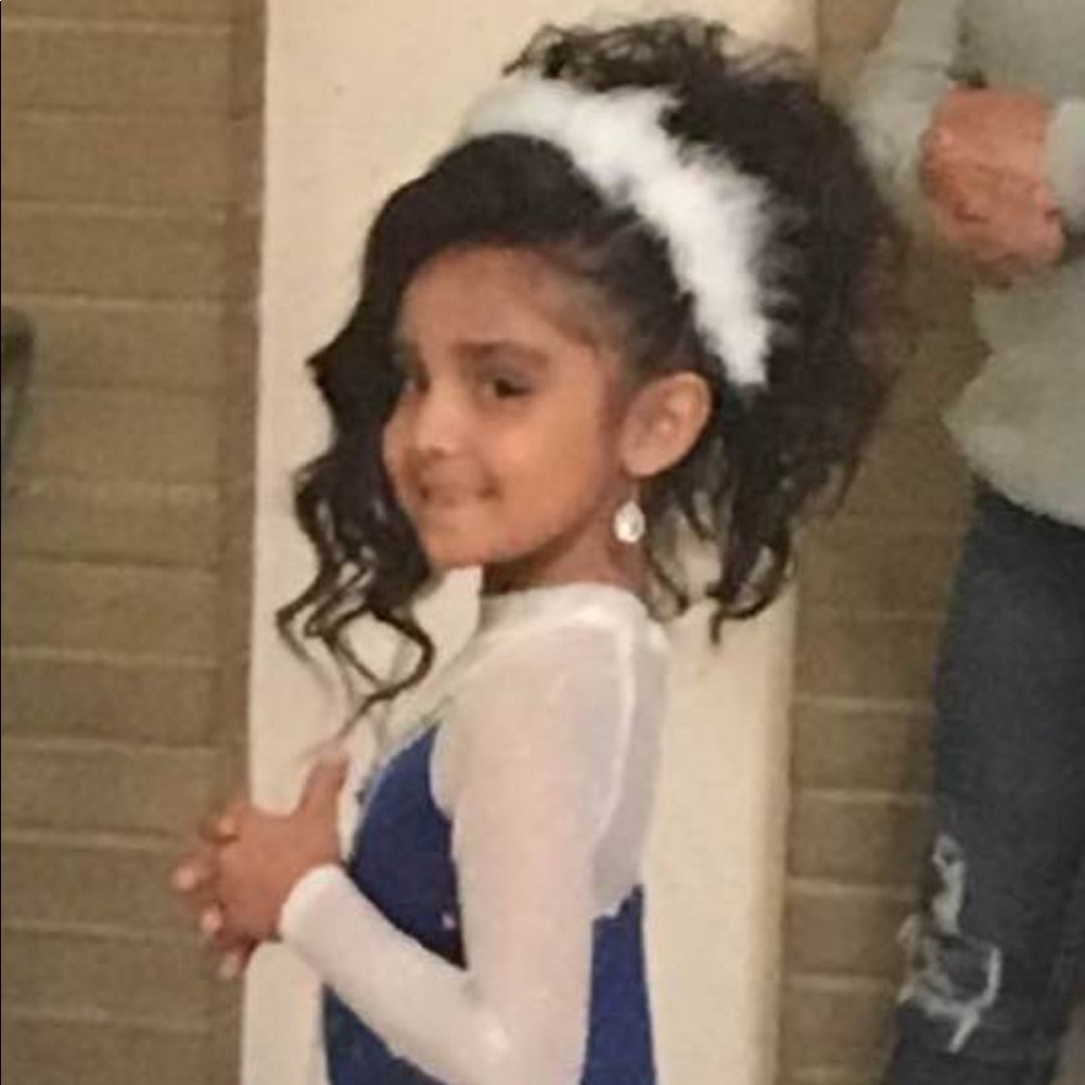 Meet your Posher, Queenki.